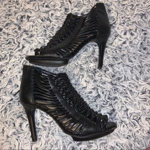Gianni Bini Black Leather Woven Heels!